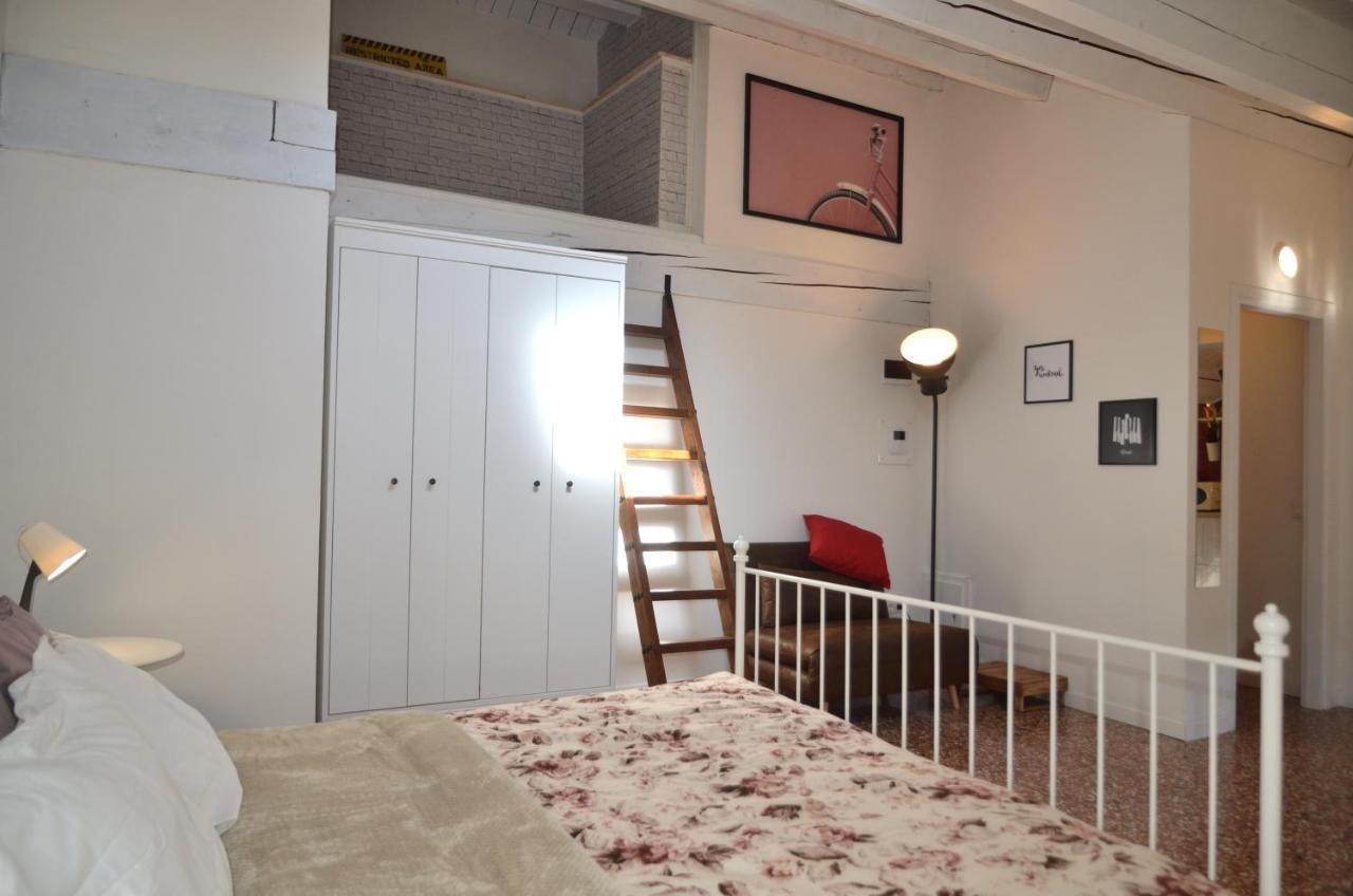 Olly Home Luxury Loft ノアーレ エクステリア 写真
