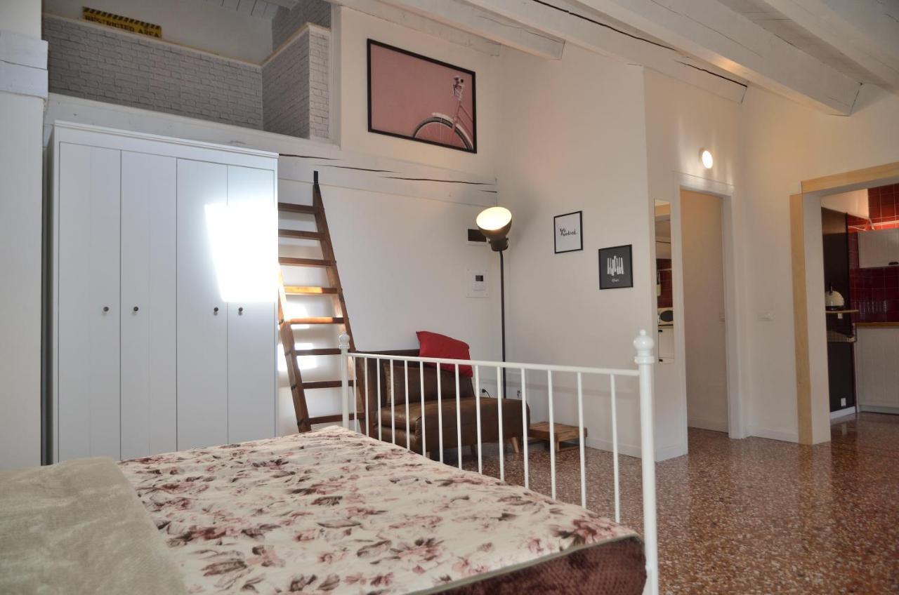 Olly Home Luxury Loft ノアーレ エクステリア 写真