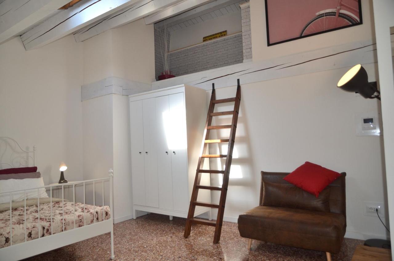 Olly Home Luxury Loft ノアーレ エクステリア 写真